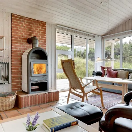 Annemia - 200m From The Sea By Interhome