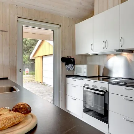 Annemia - 200m From The Sea By Interhome Feriehus *