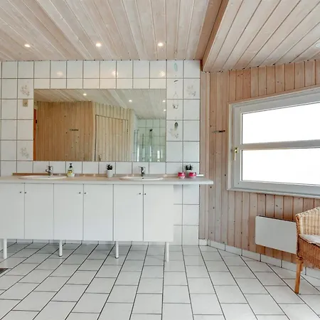 Annemia - 200m From The Sea By Interhome Feriehus