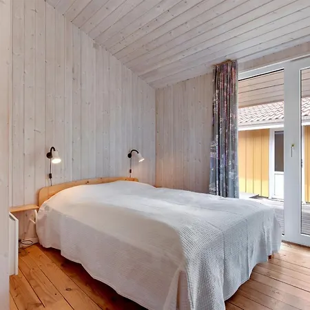 Annemia - 200m From The Sea By Interhome *